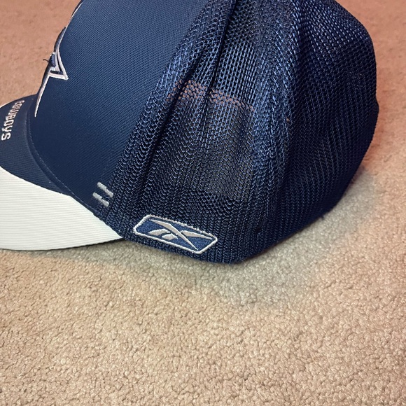 Dallas Cowboys fitted hat - Picture 2 of 4